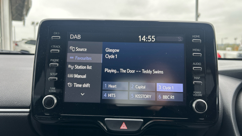 Toyota Yaris 1.5 Hybrid Design 5dr CVT Hybrid Hatchback